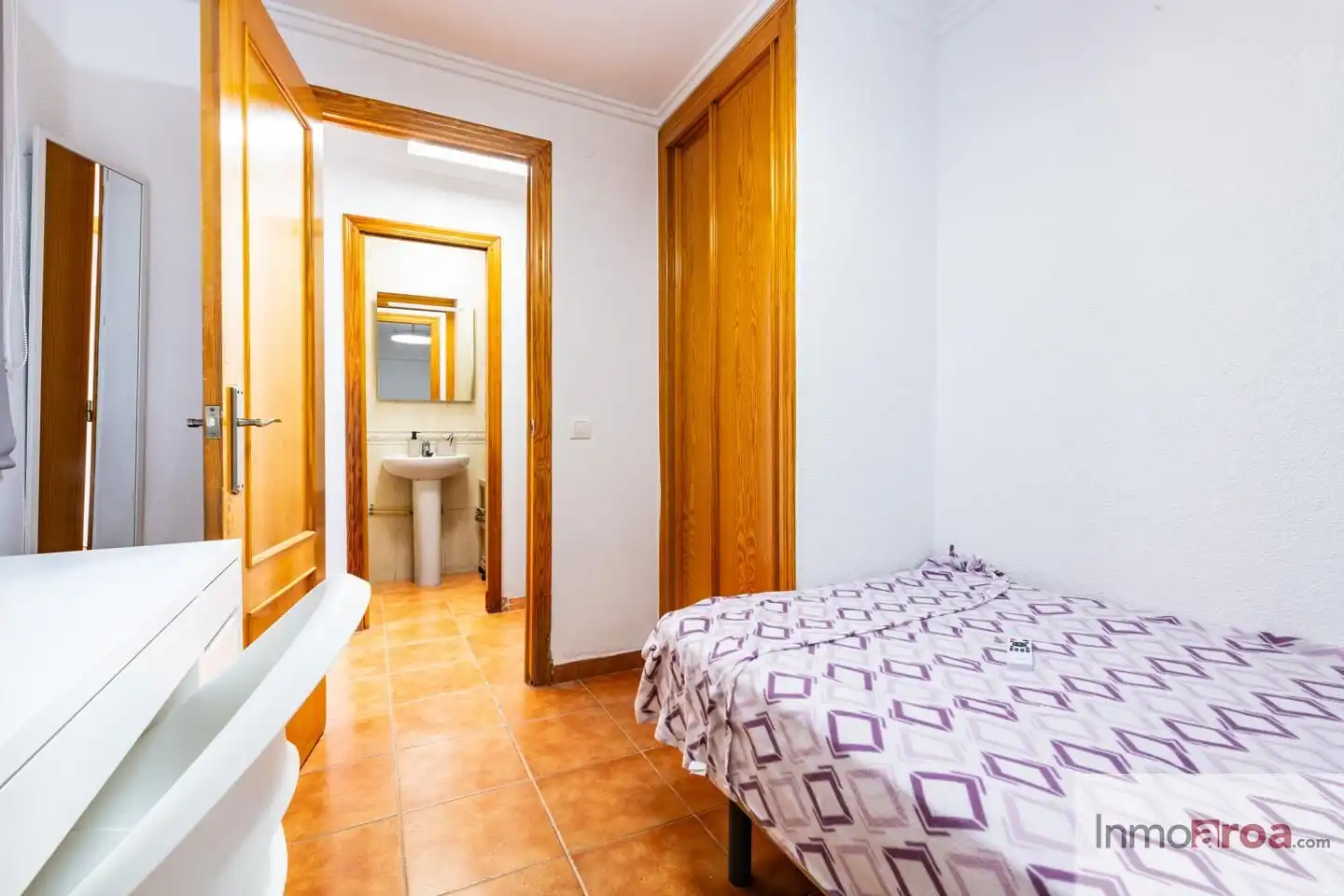 Bedroom of Flat for sale in Picassent  with Air Conditioner and Terrace