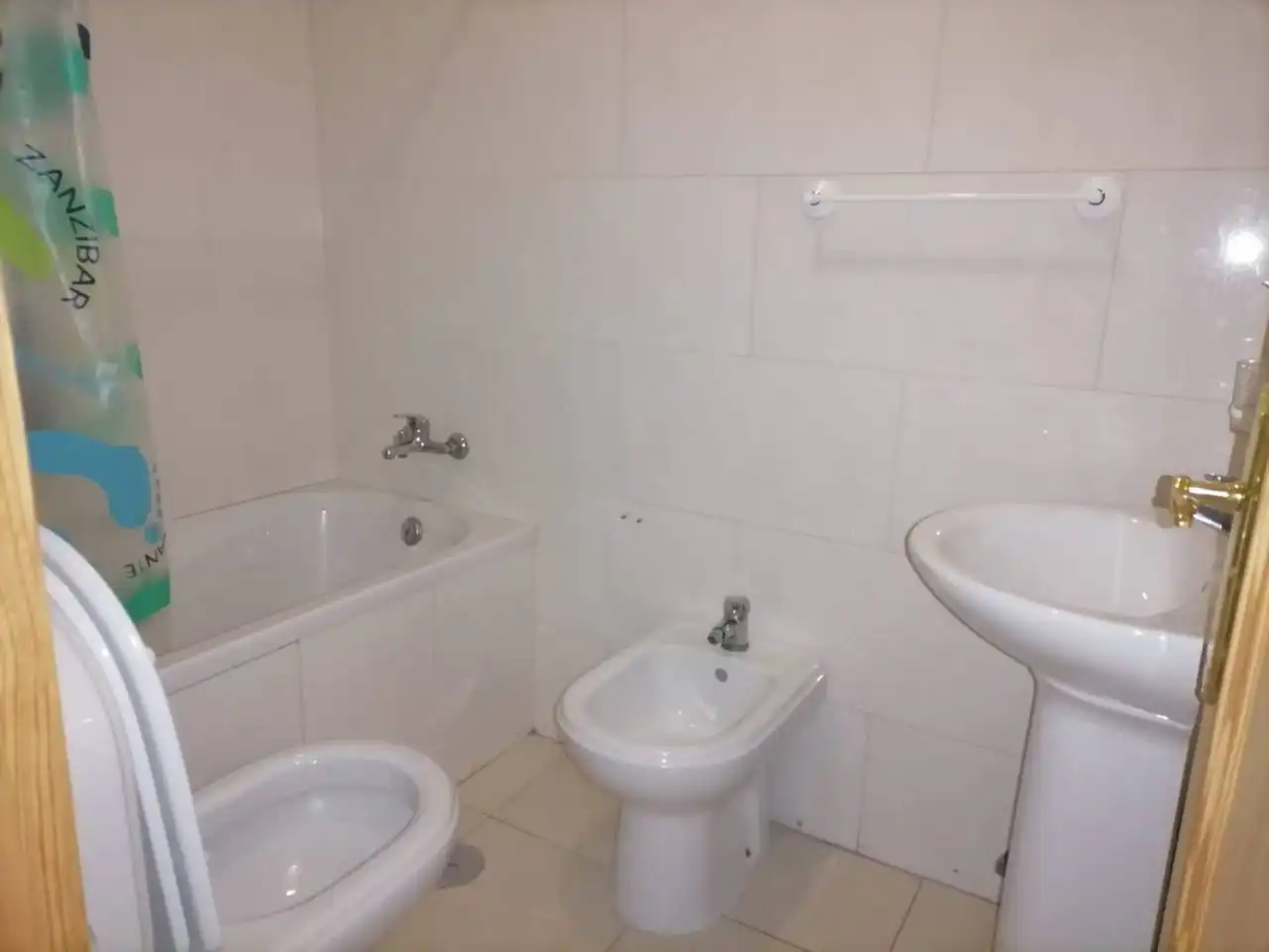 Bathroom of Buildings for sale in Fuentes de Oñoro