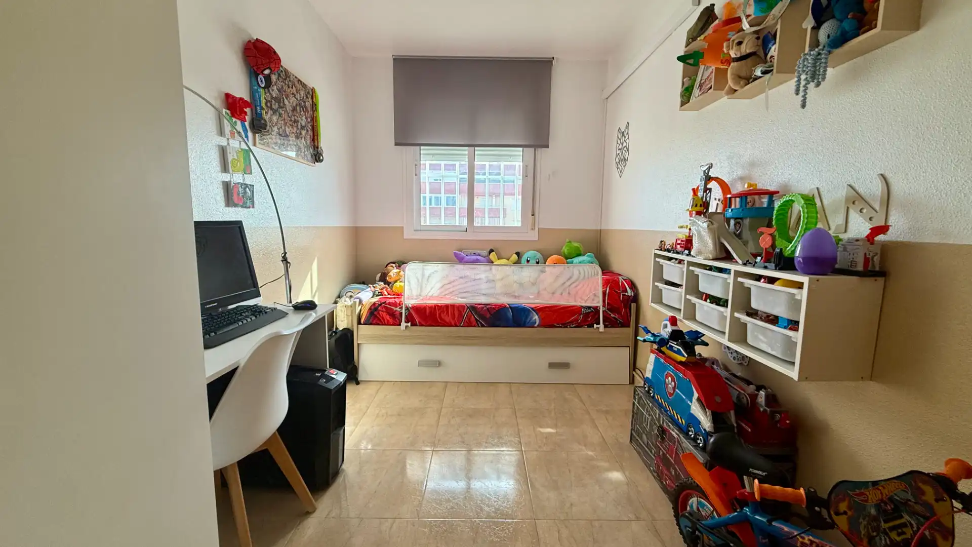 Habitación de Piso en venta en Roquetas de Mar con Terraza, Amueblado y Piscina comunitaria