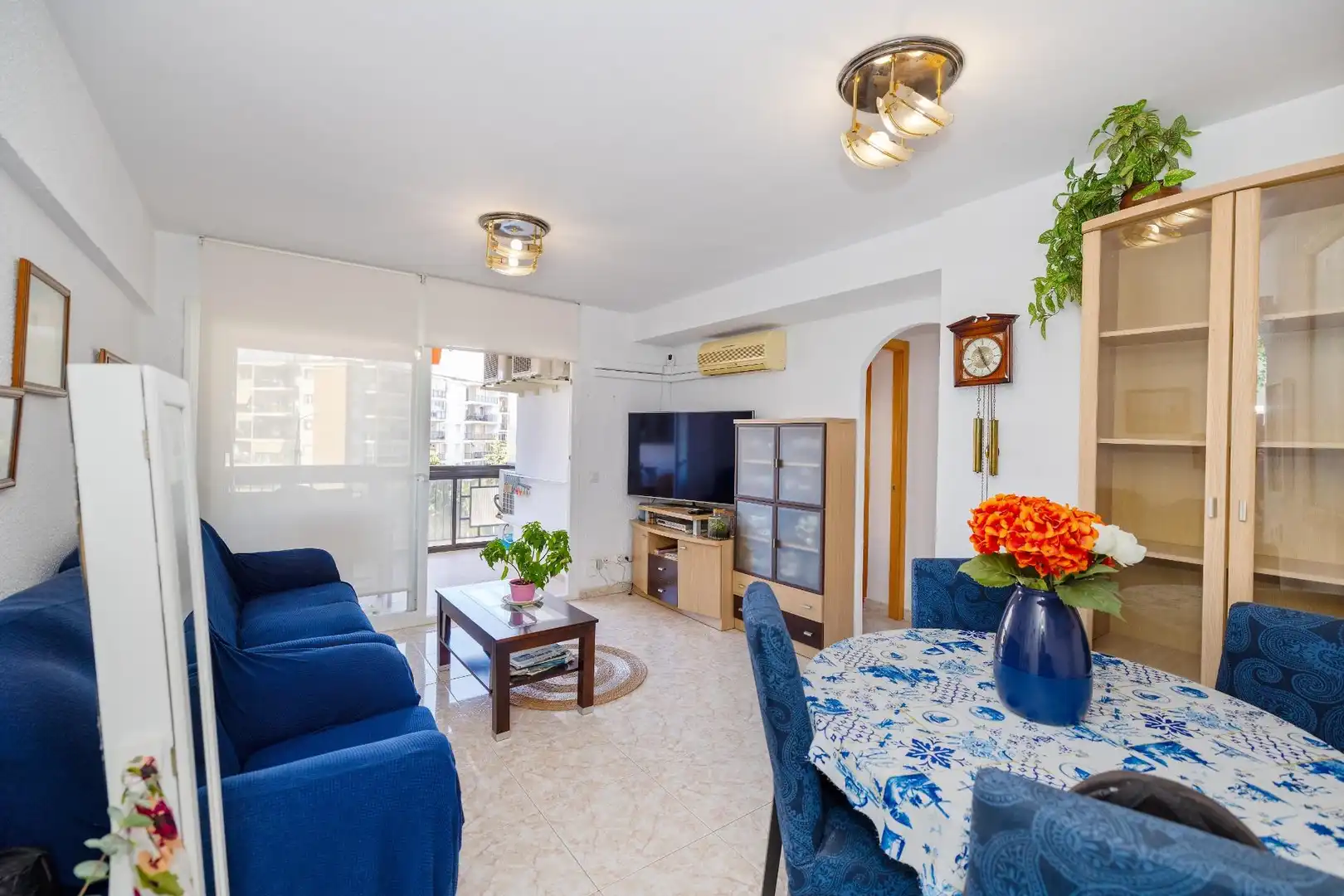 Sala de estar de Piso en venta en Los Boliches 