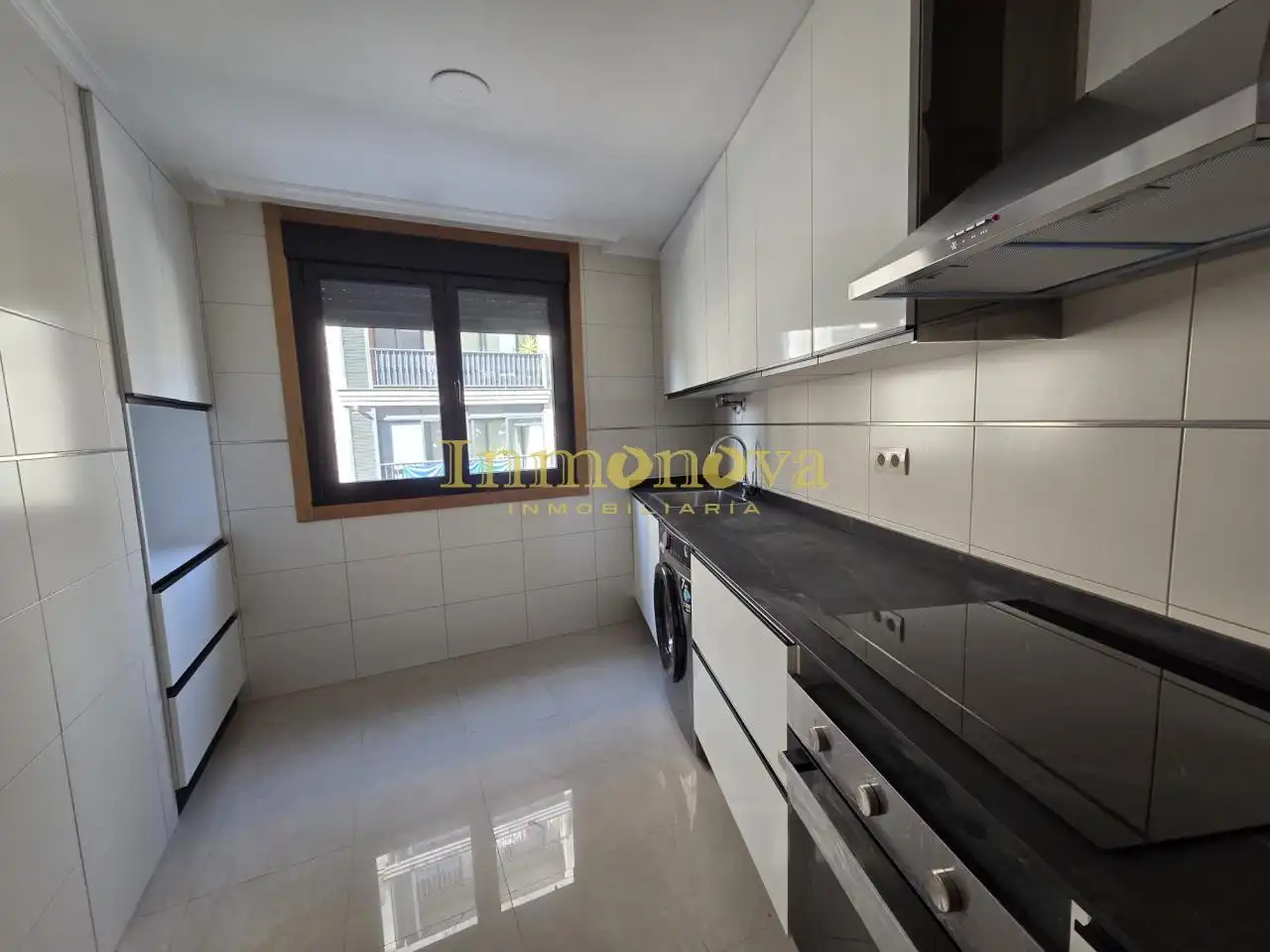 Kitchen of Flat for sale in Ponteareas  with Heating and Storage room