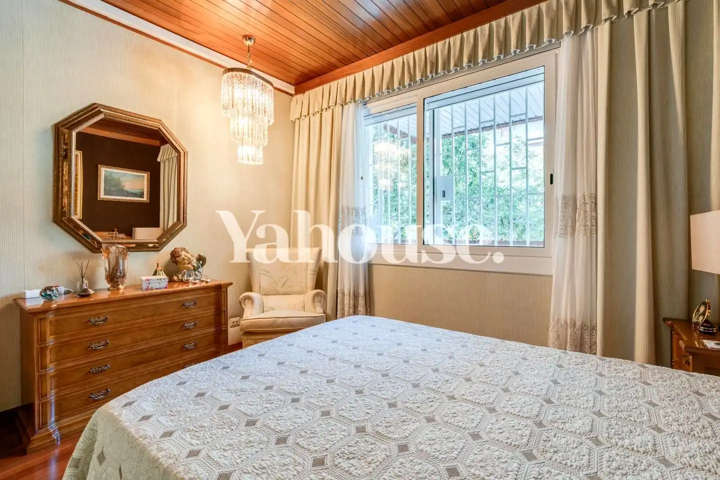 Bedroom of Flat for sale in Barcelona