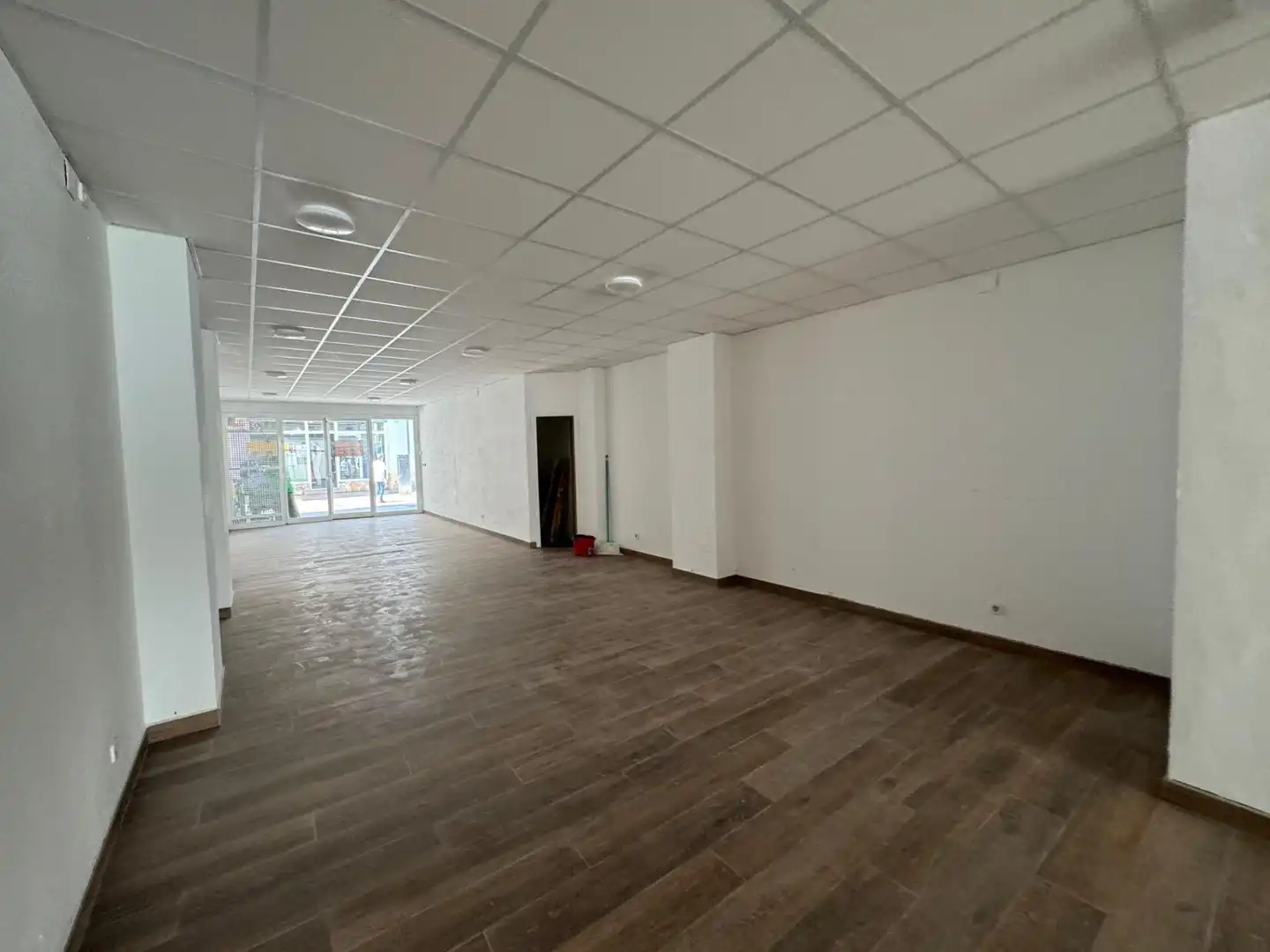 Commercial properties for rent in Calella