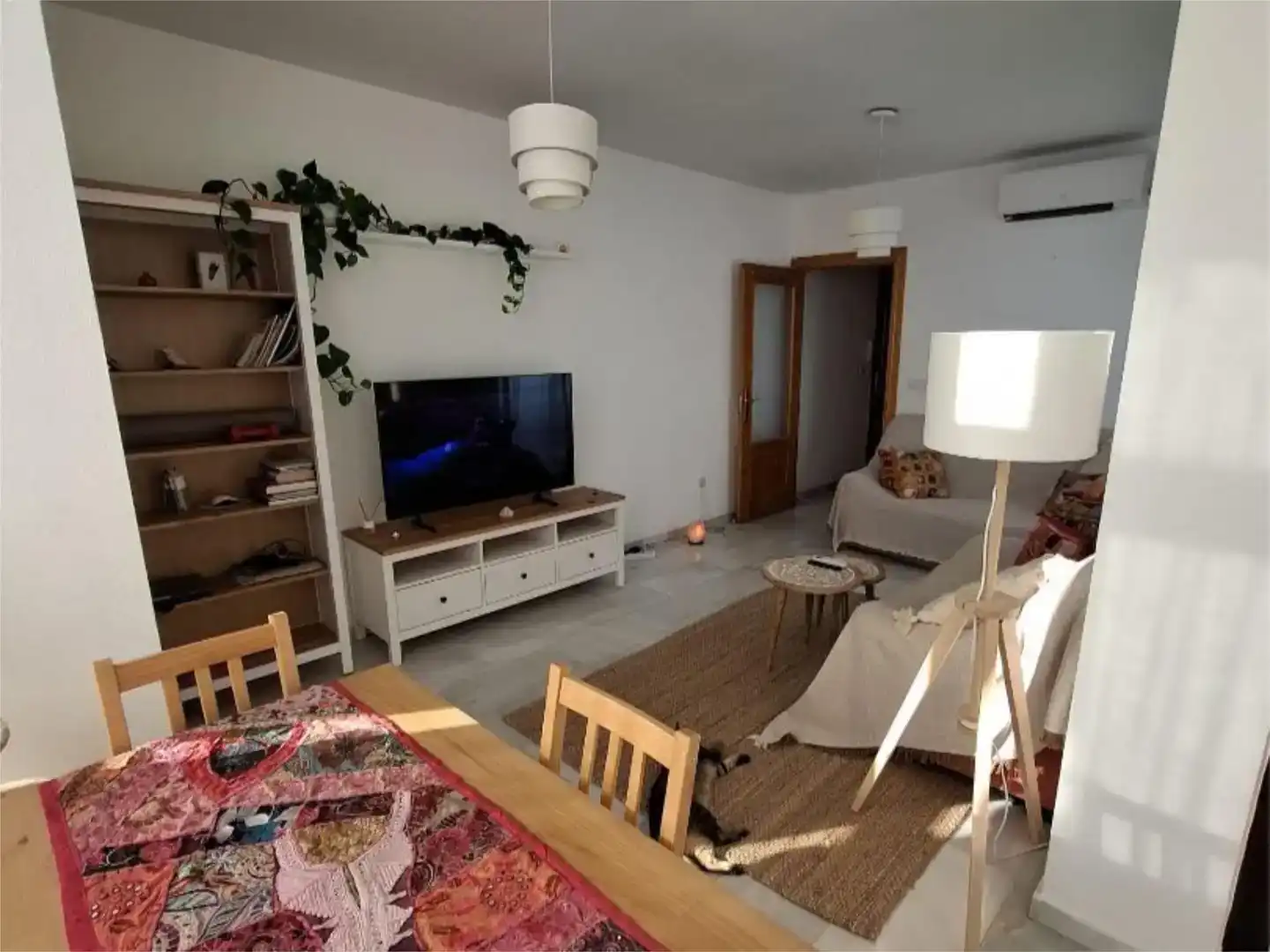 Sala d'estar de Pis per a compartir en La Zubia amb Aire condicionat, Moblat i Balcó