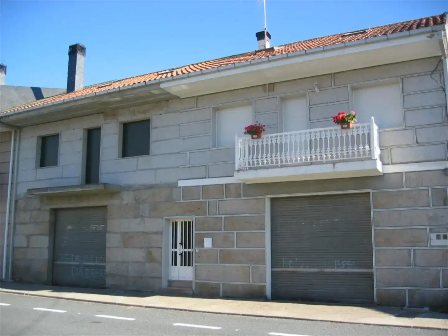 Vista exterior de Casa adosada en venta en Cualedro con Jardín privado y Balcón