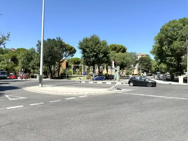 Vista exterior de Piso en venta en Madrid con Aire acondicionado, Calefacción y Jardín privado