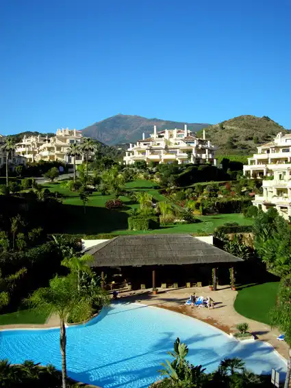 Apartamento con piscina en venta en Benahavís pueblo, imagen 20
