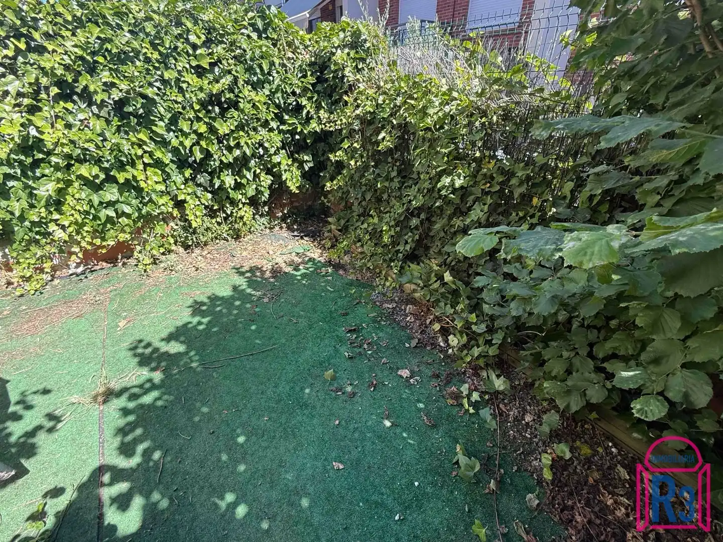 Jardí de Casa adosada de lloguer en Villaquilambre amb Calefacció, Jardí privat i Moblat