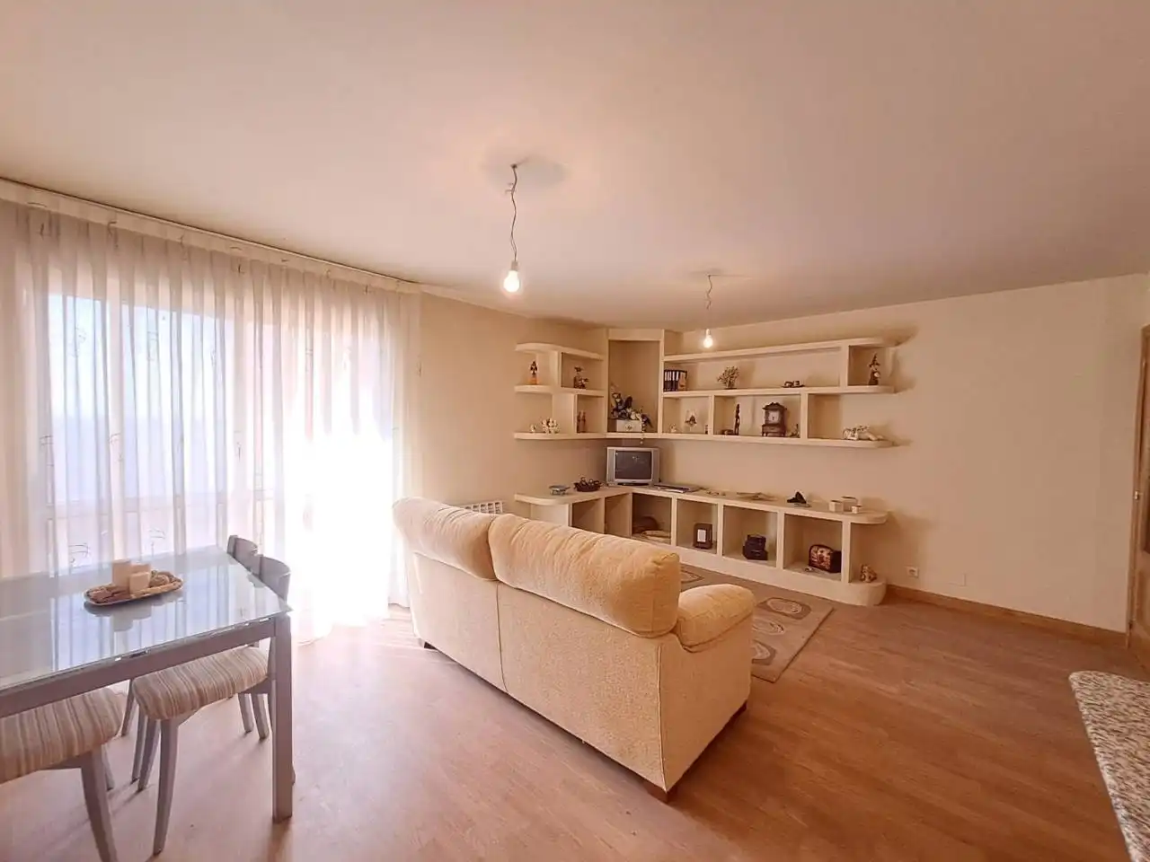 Living room of Flat for sale in Valdorros  with Heating, Parquet flooring and Terrace
