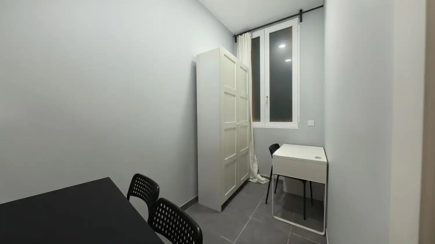 Schlafzimmer von Wohnung zur Miete in Madrid mit Klimaanlage, Heizung und Möbliert