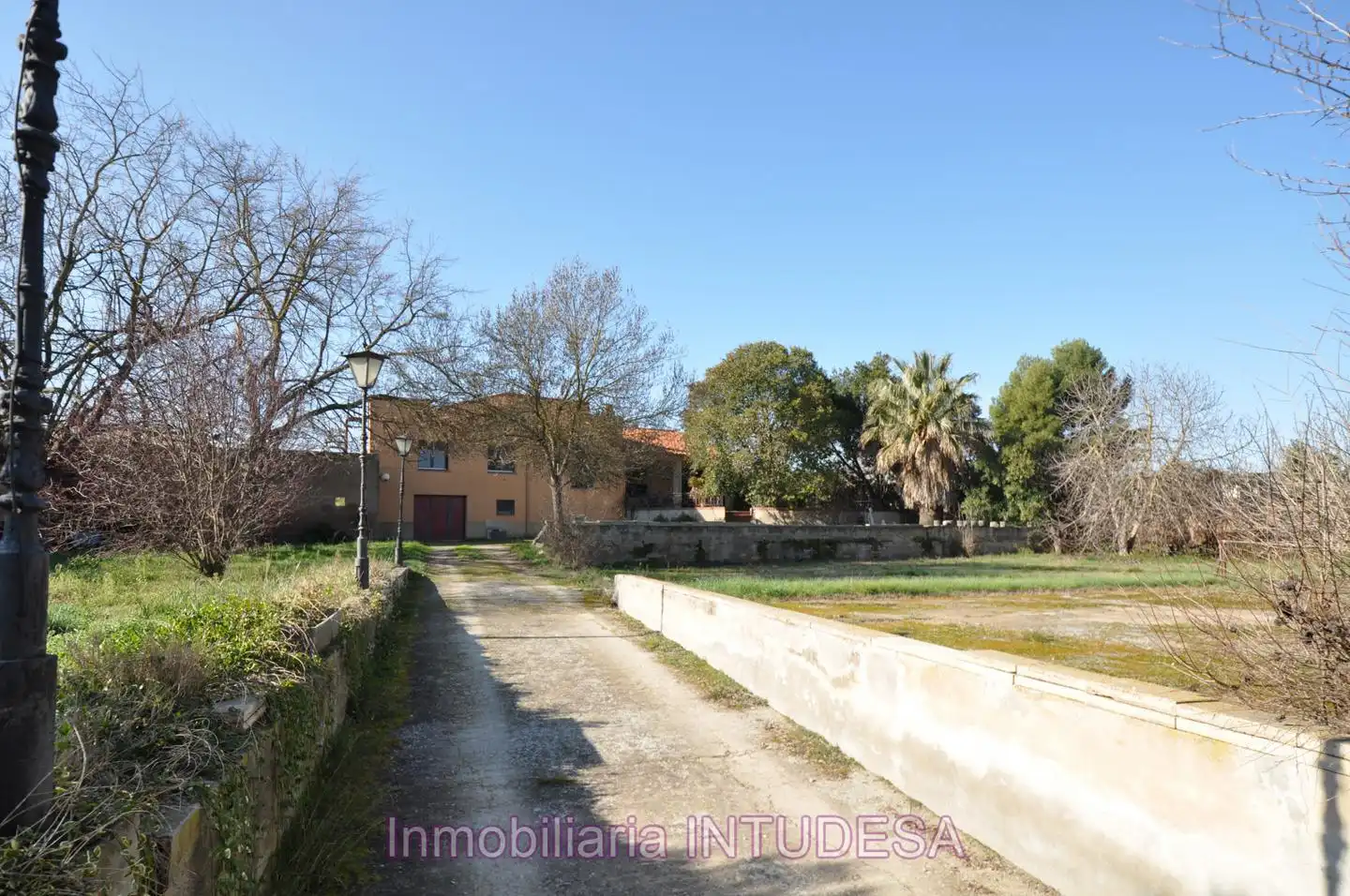 Vista exterior de Casa o xalet en venda en Alfaro amb Aire condicionat, Calefacció i Jardí privat