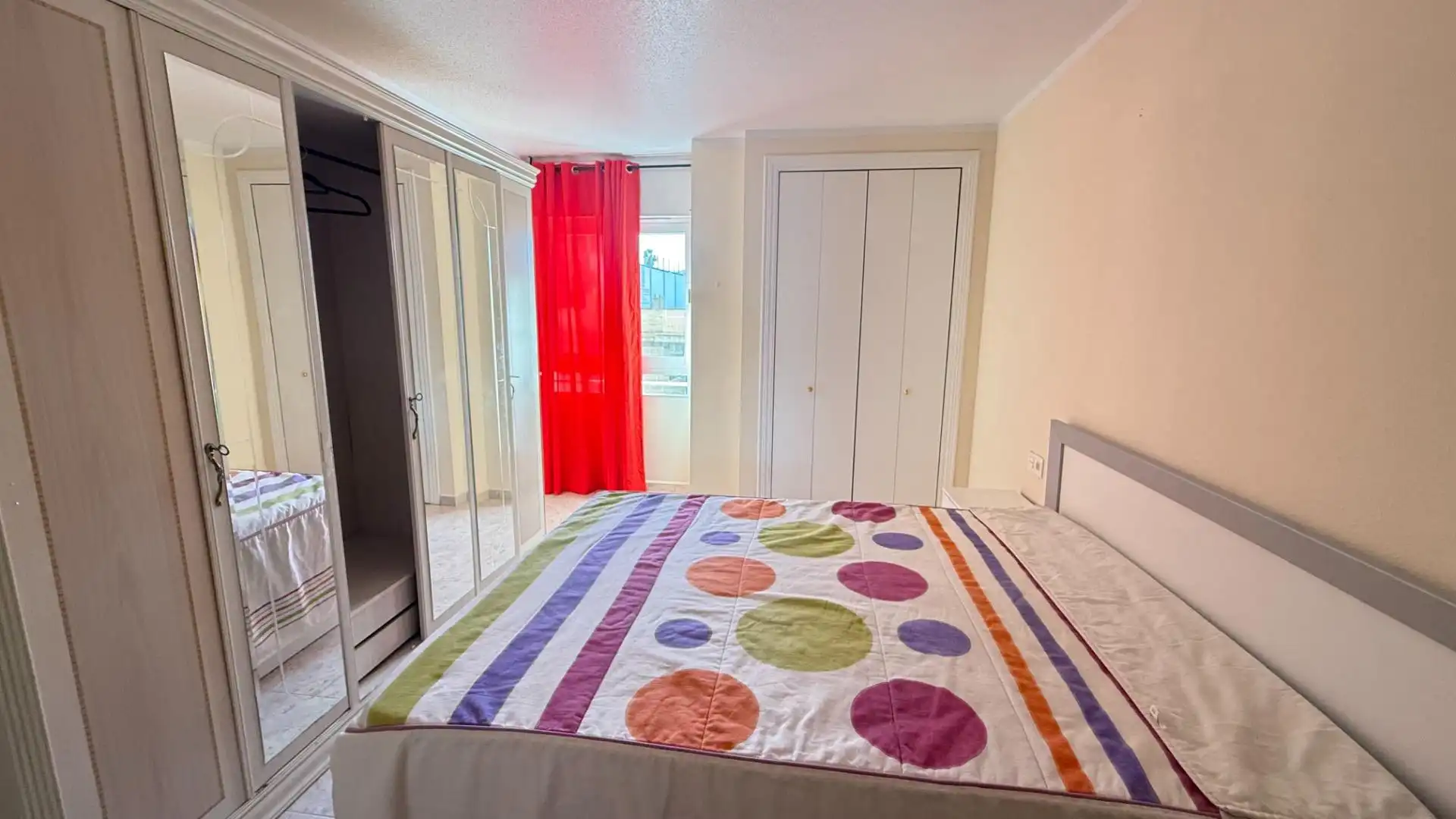 Habitación de Piso de alquiler en Águilas con Aire acondicionado, Trastero y Amueblado