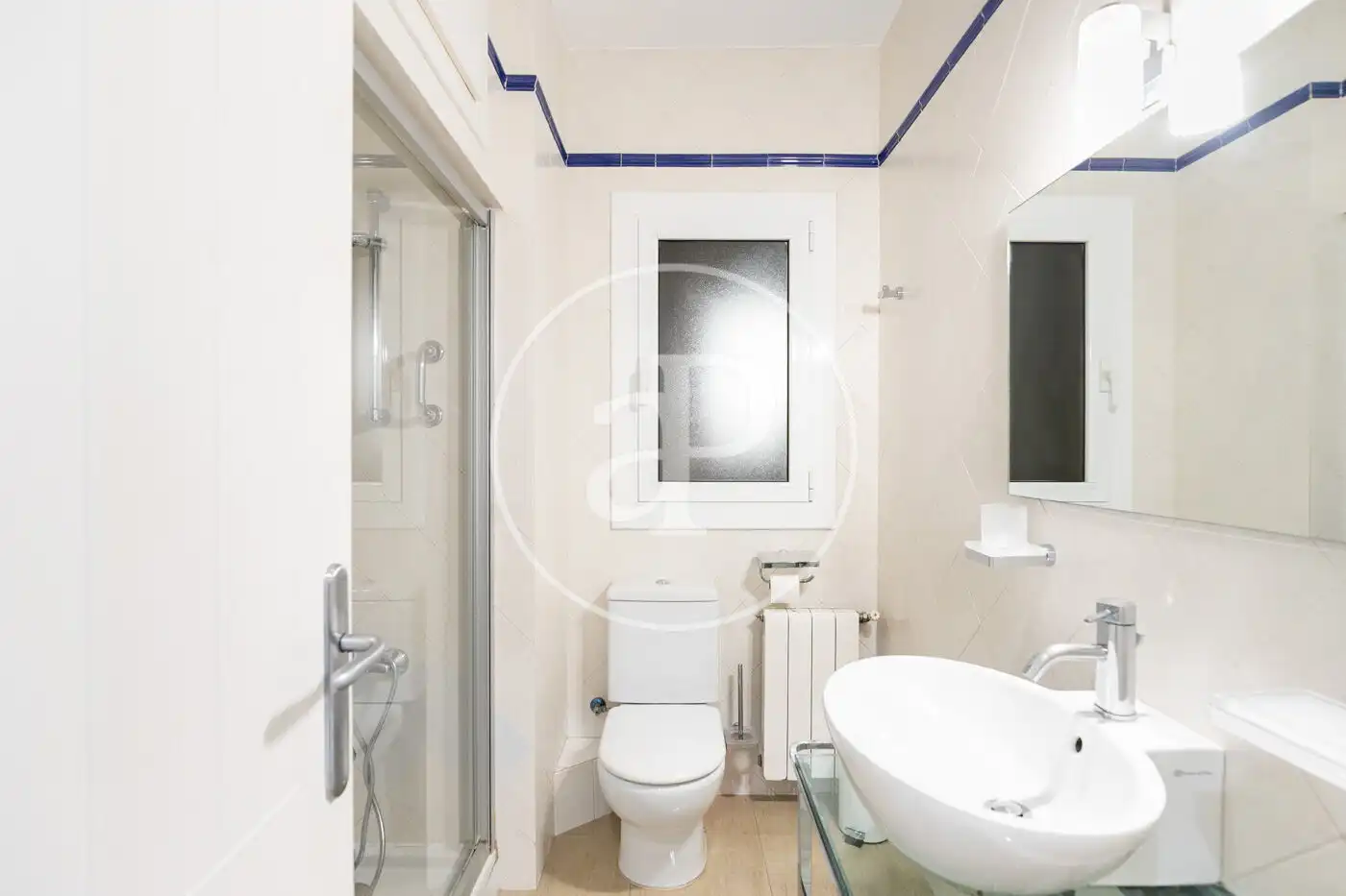 Baño de Piso en venta en Barcelona con Calefacción, Jardín privado y Terraza