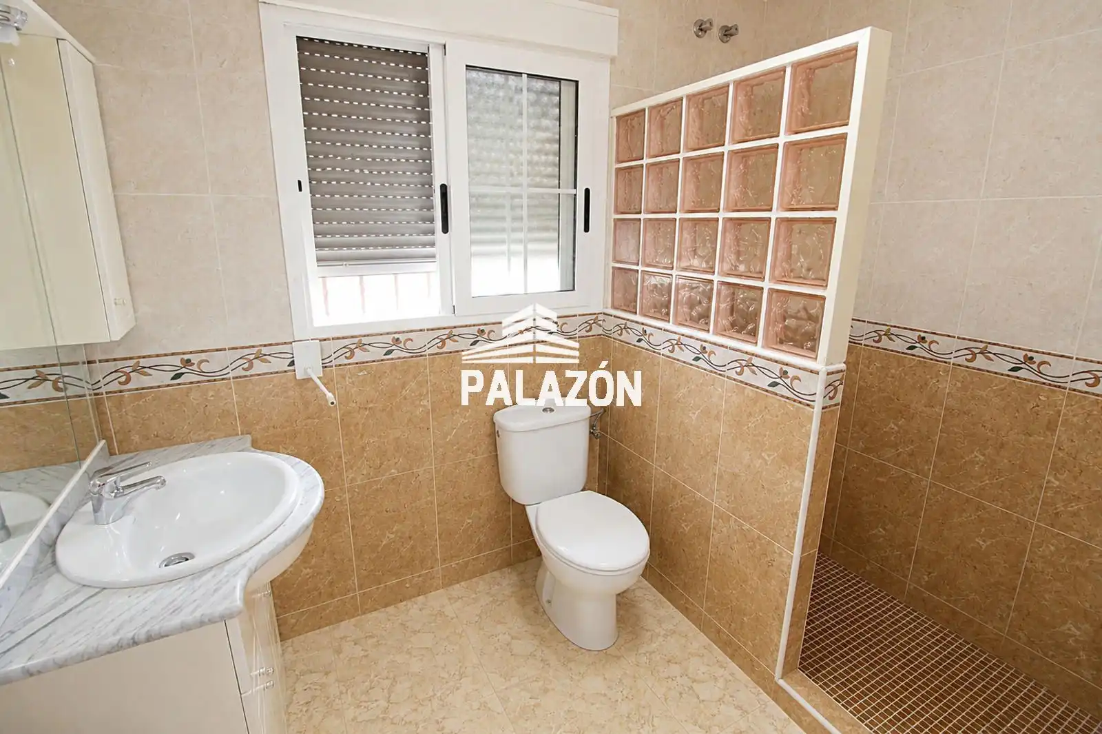 Baño de Casa o chalet de alquiler en Catral con Piscina y Amueblado