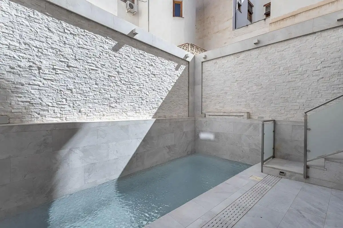 Piscina de Casa o chalet en venta en Granada con Calefacción, Terraza y Piscina