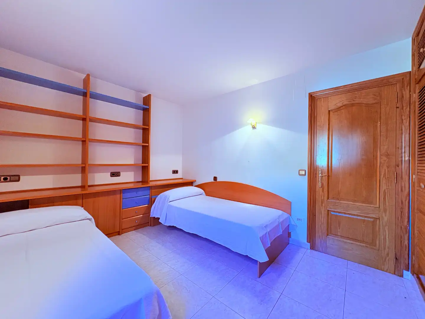Schlafzimmer von Wohnung zum Verkauf in Sesué mit Heizung und Möbliert