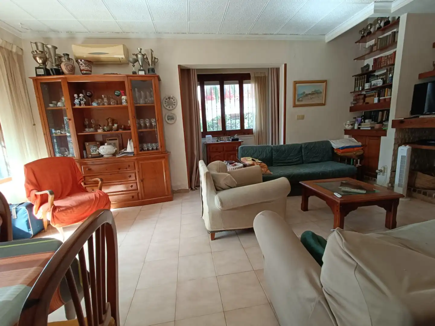 Sala d'estar de Casa o xalet en venda en Dénia amb Calefacció, Jardí privat i Terrassa