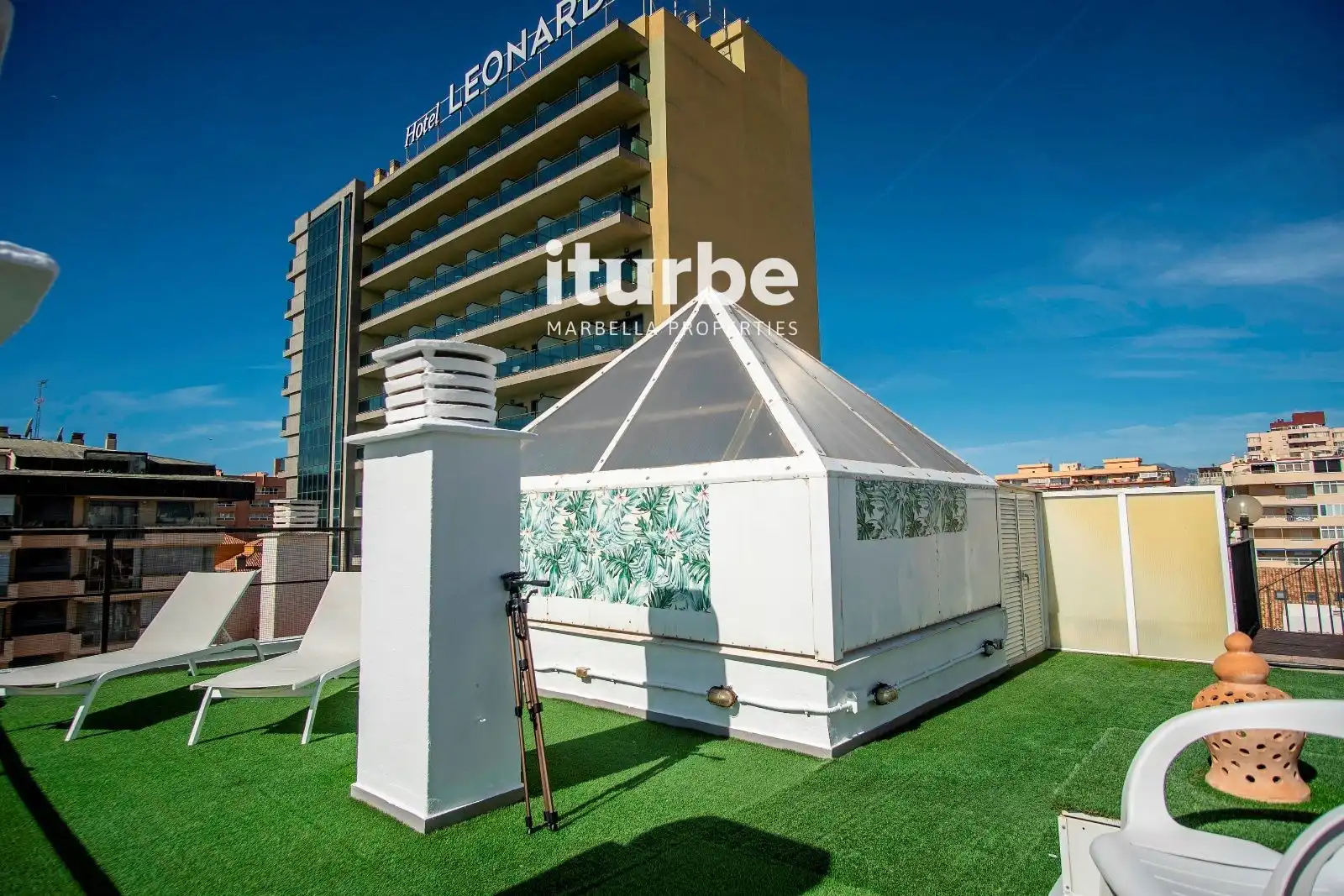 Terrasse von Dachboden zur Miete in Fuengirola mit Klimaanlage, Terrasse und Möbliert