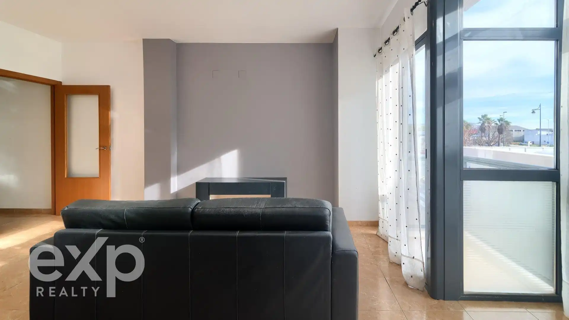 Living room of Flat for sale in Alginet  with Air Conditioner, Terrace and Storage room
