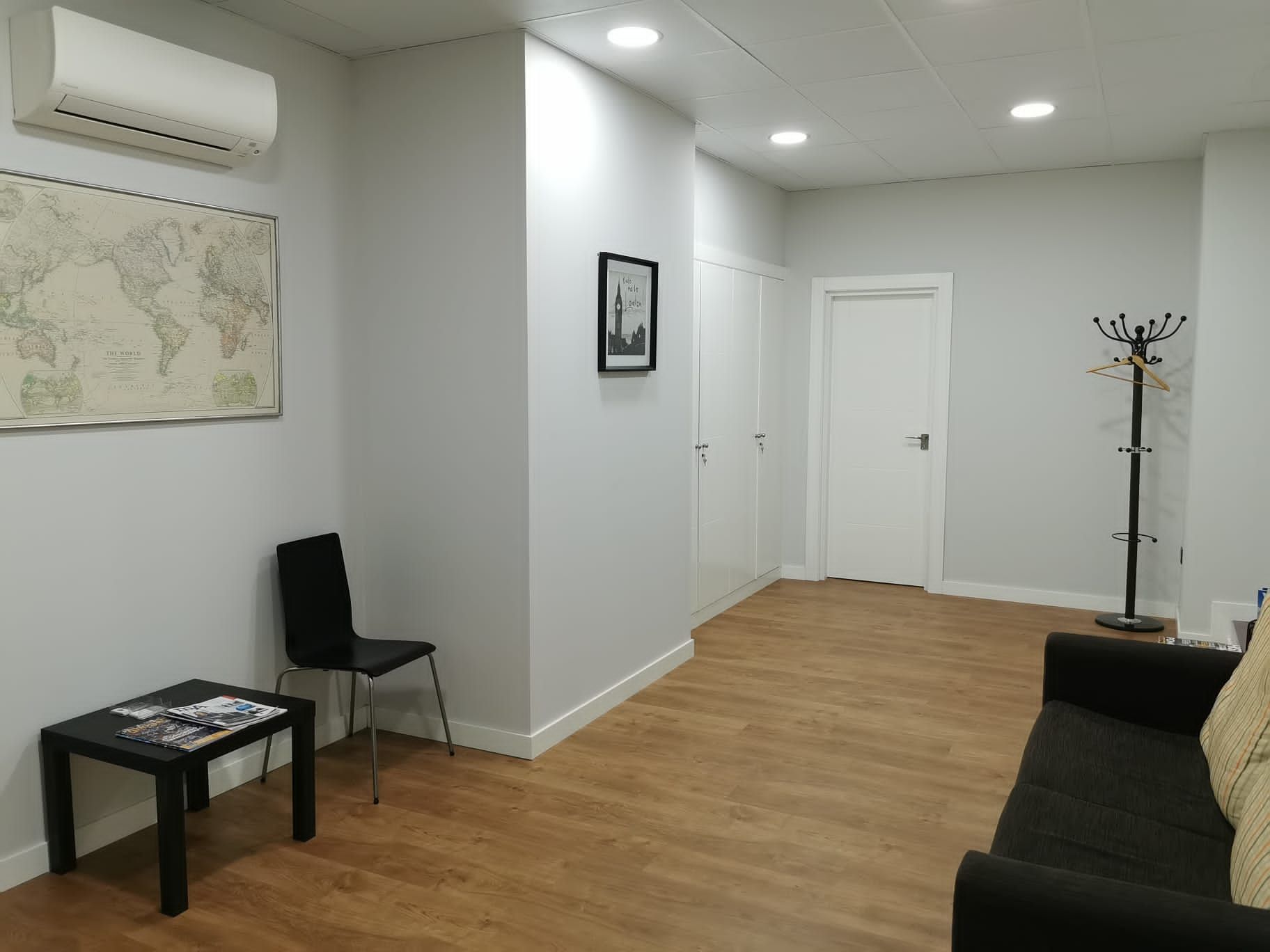 Office for sale in Salamanca Capital  with Air Conditioner and Heating