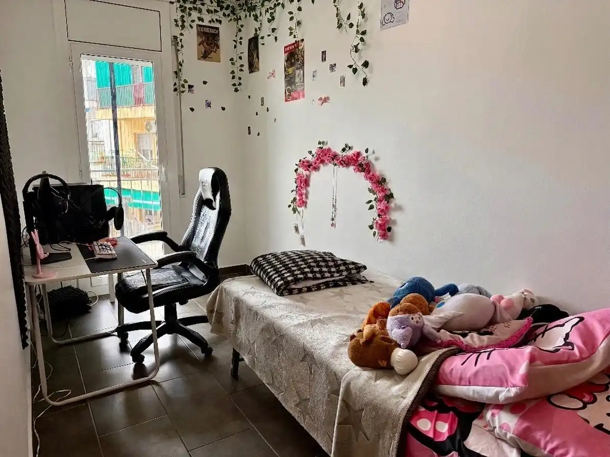 Habitación de Piso en venta en Mataró con Balcón