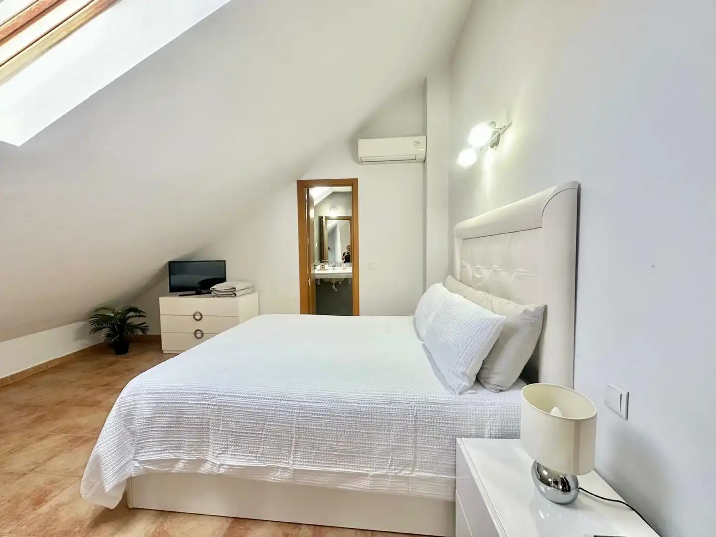 Dormitori de Dúplex en venda en Marbella amb Aire condicionat i Moblat