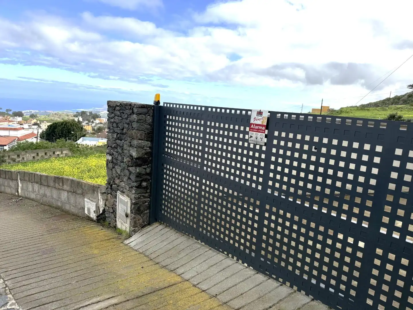 Vista exterior de Casa o xalet en venda en Teror amb Aire condicionat, Calefacció i Jardí privat