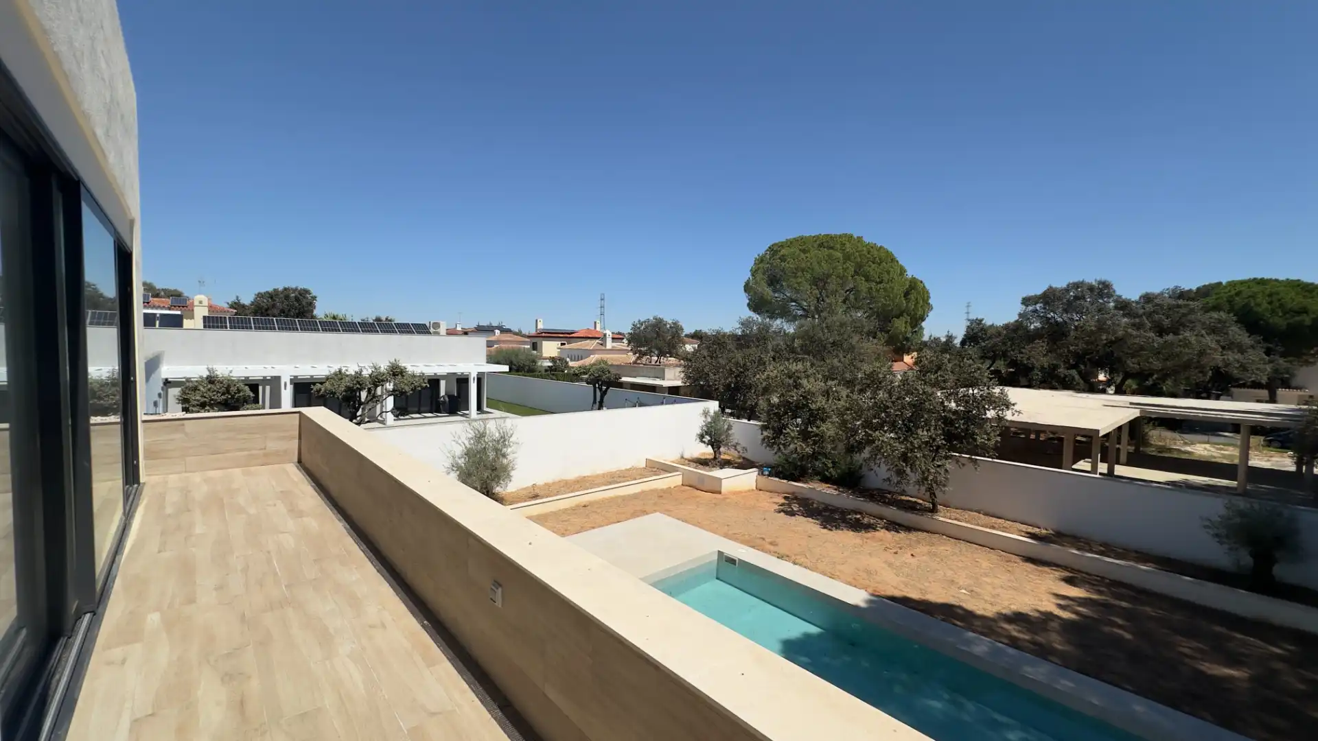 Chalet con piscina en venta en Calle Romero, imagen 3