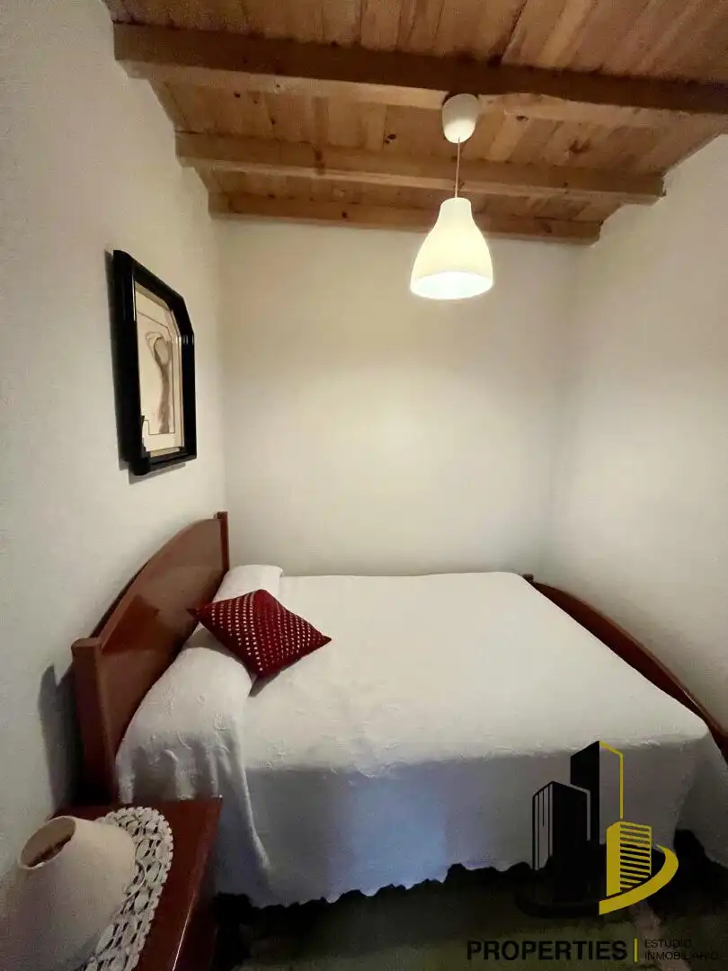 Bedroom of Houses for sale in La Tala