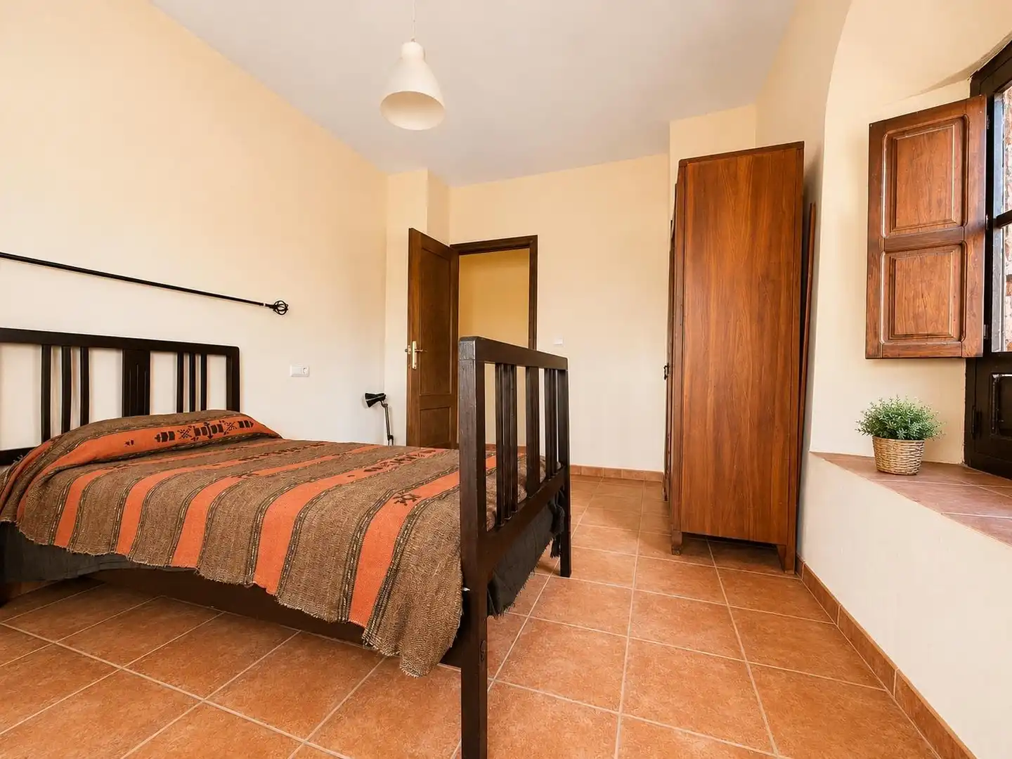 Dormitori de Casa o xalet en venda en Montoro amb Jardí privat, Traster i Moblat