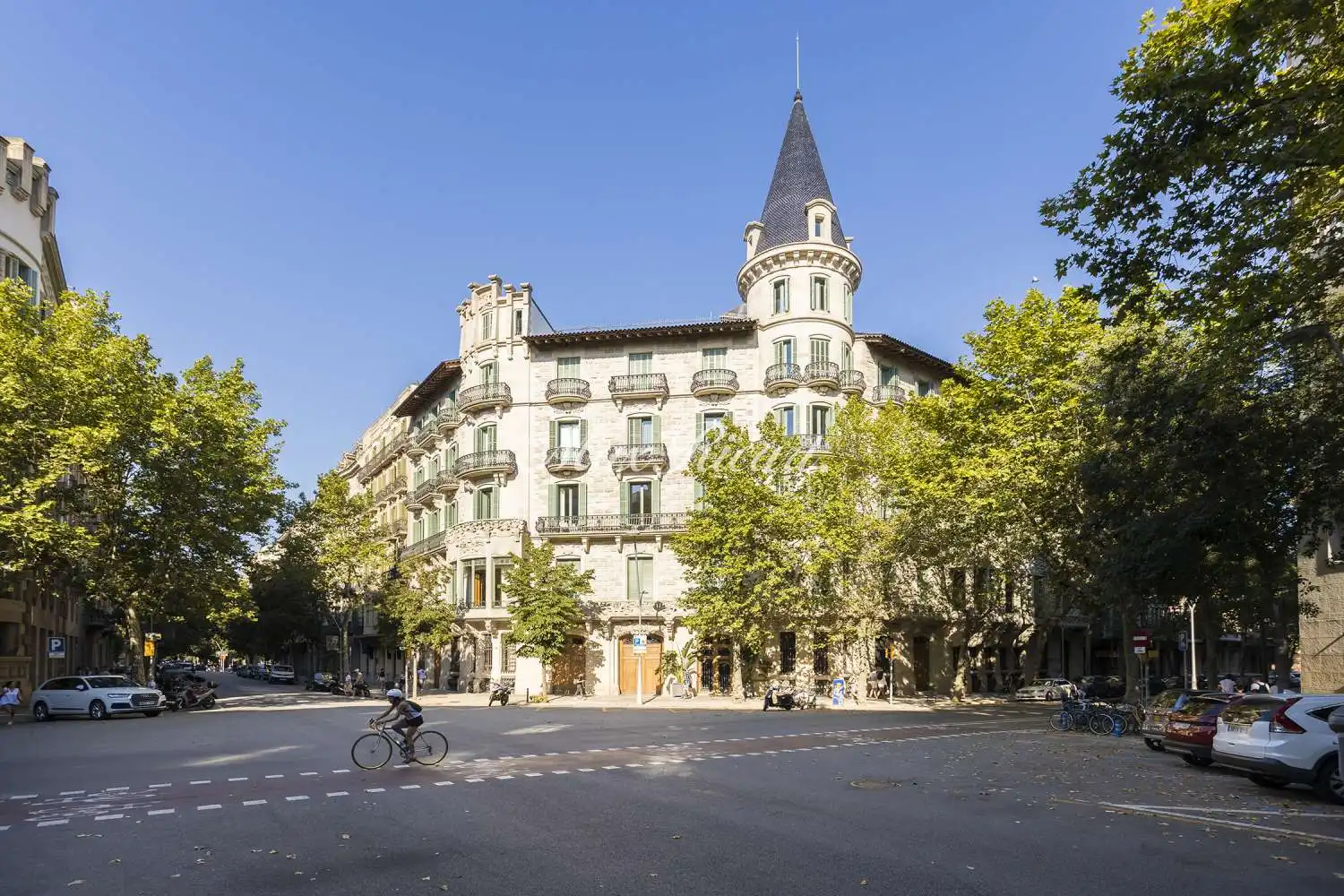 Dachboden zur Miete in N/A, Dreta de l'Eixample