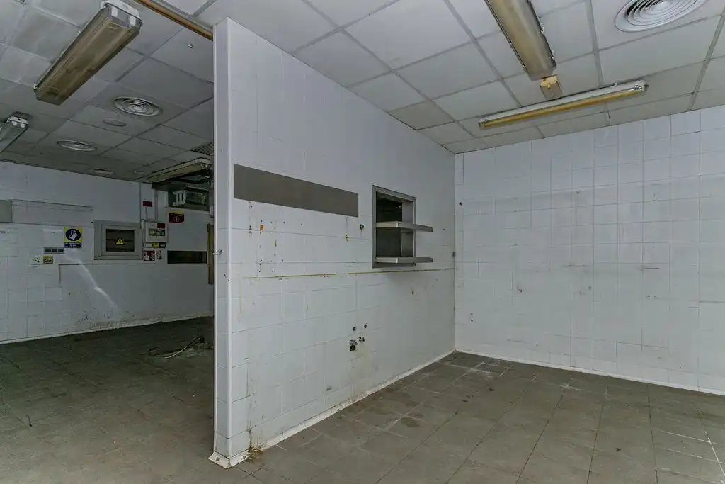 Business premises for sale in C/ Galileu, imagen 18