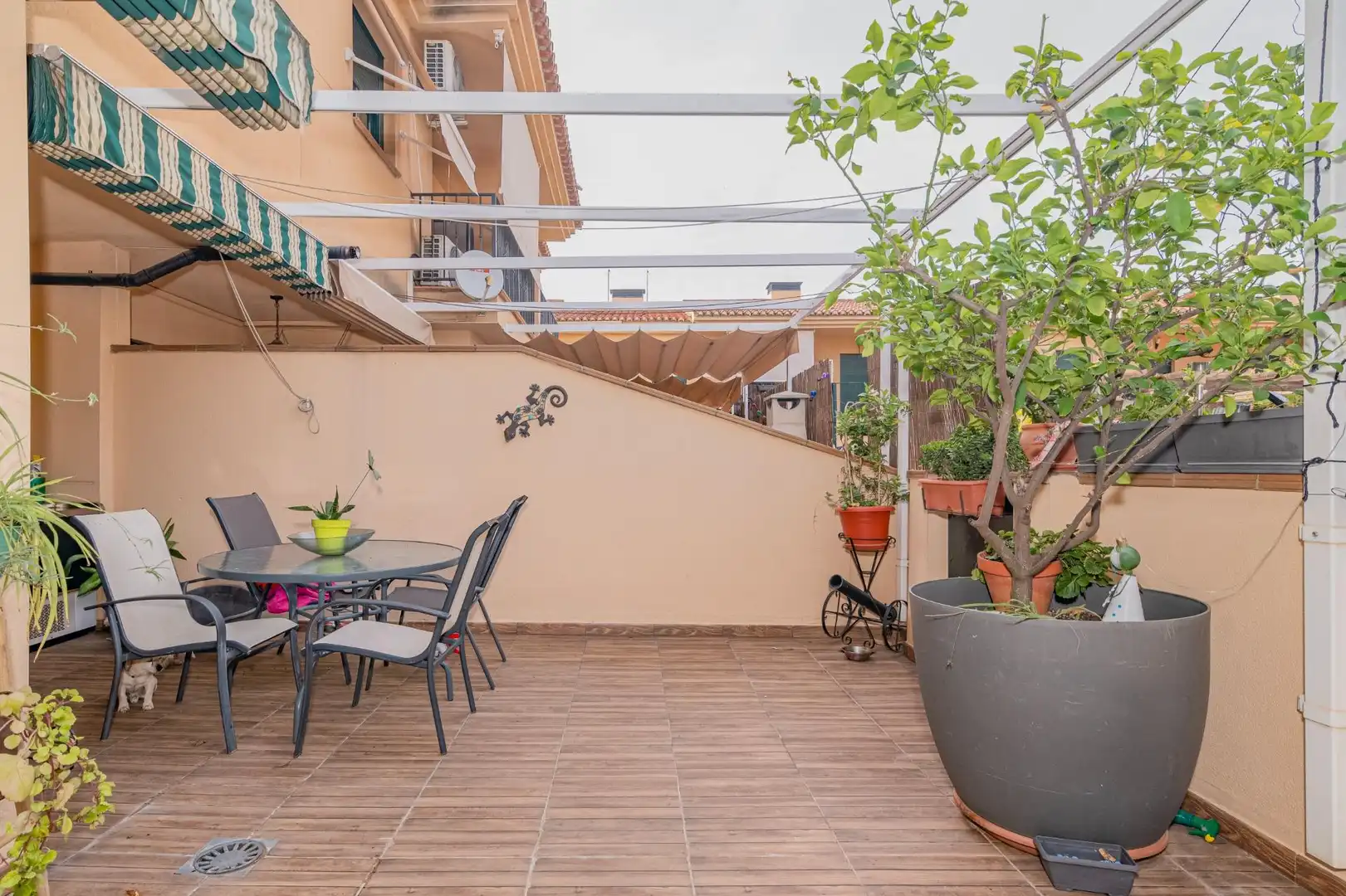 Terrassa de Casa adosada en venda en Alhendín amb Terrassa, Traster i Balcó