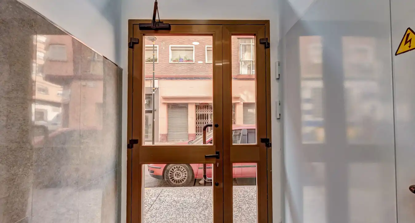 Flat for sale in Zaragoza  with Heating