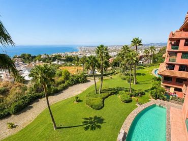 Apartment with balcony for sale in Avenida Avenida Retamar