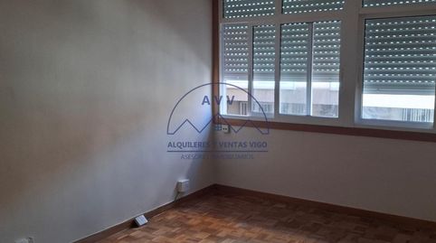 Photo 4 of Flat for rent in Josefa Estarque Vila, Salgueira - O Castaño, Vigo