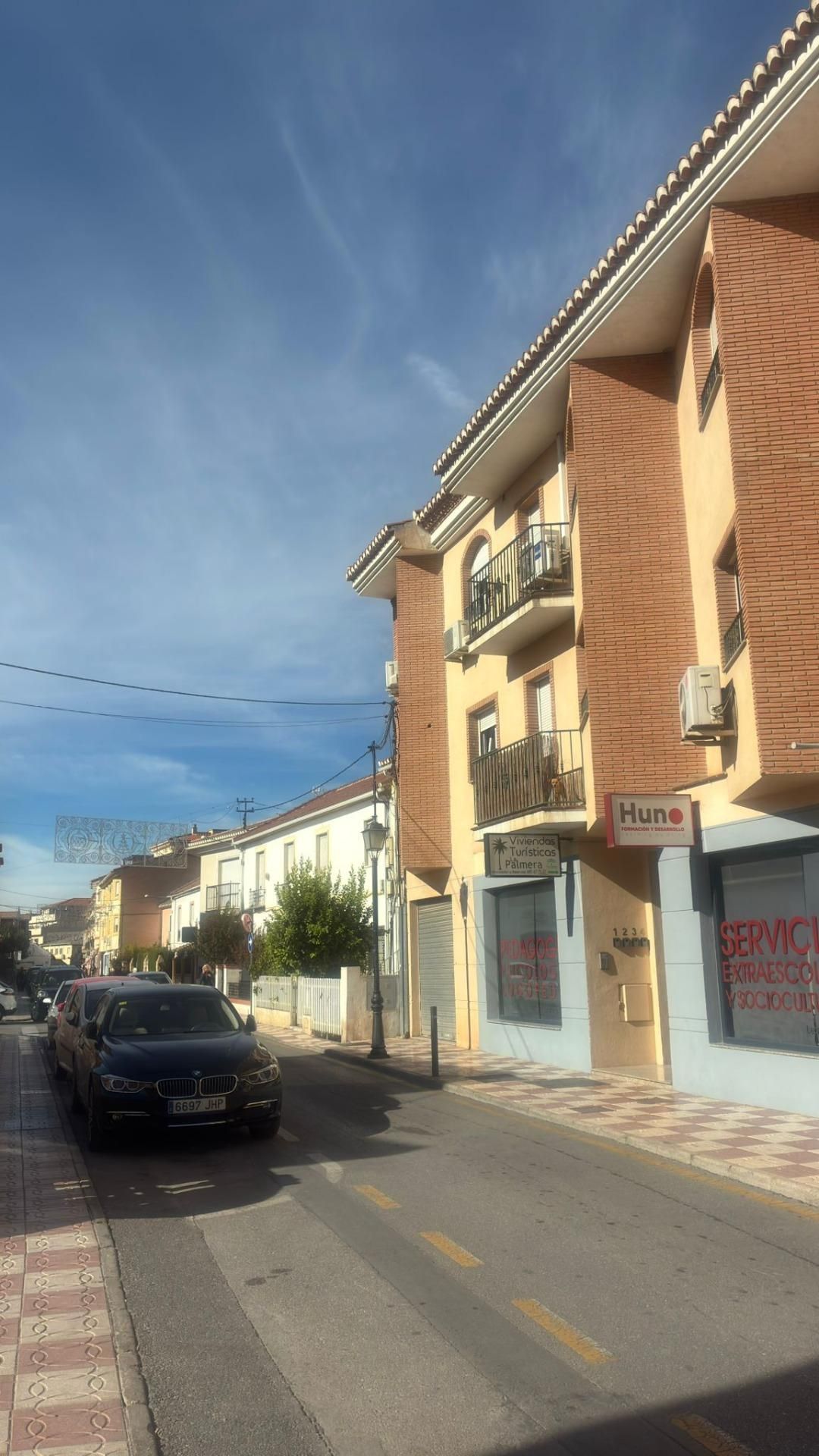 Vista exterior de Pis de lloguer en Cúllar Vega amb Aire condicionat i Terrassa