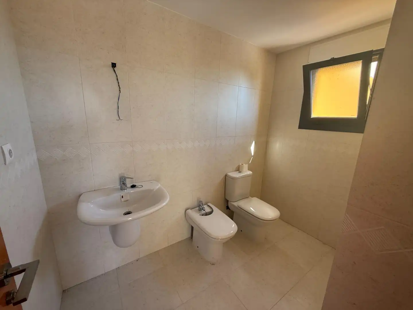 Bany de Apartament en venda en Águilas amb Terrassa i Piscina comunitària