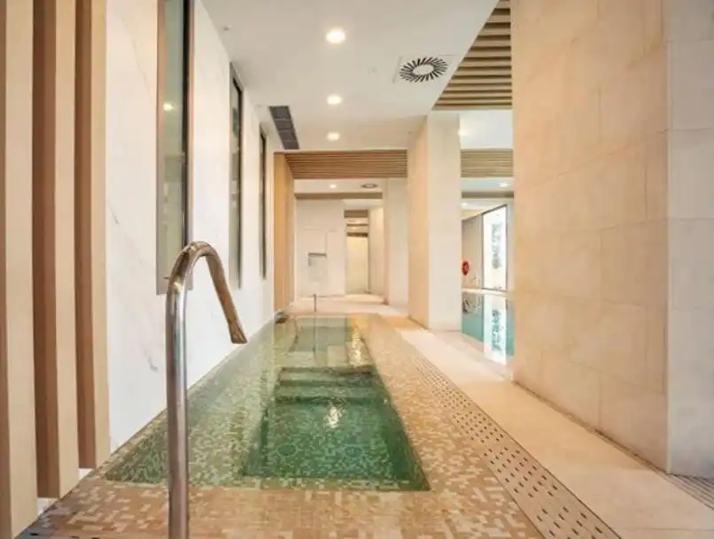Swimming pool of Apartments for rent in Benahavís  with Air Conditioner, Terrace and Swimming Pool