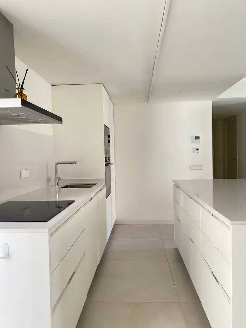 Cuina de Apartament de lloguer en  Palma de Mallorca amb Terrassa i Balcó