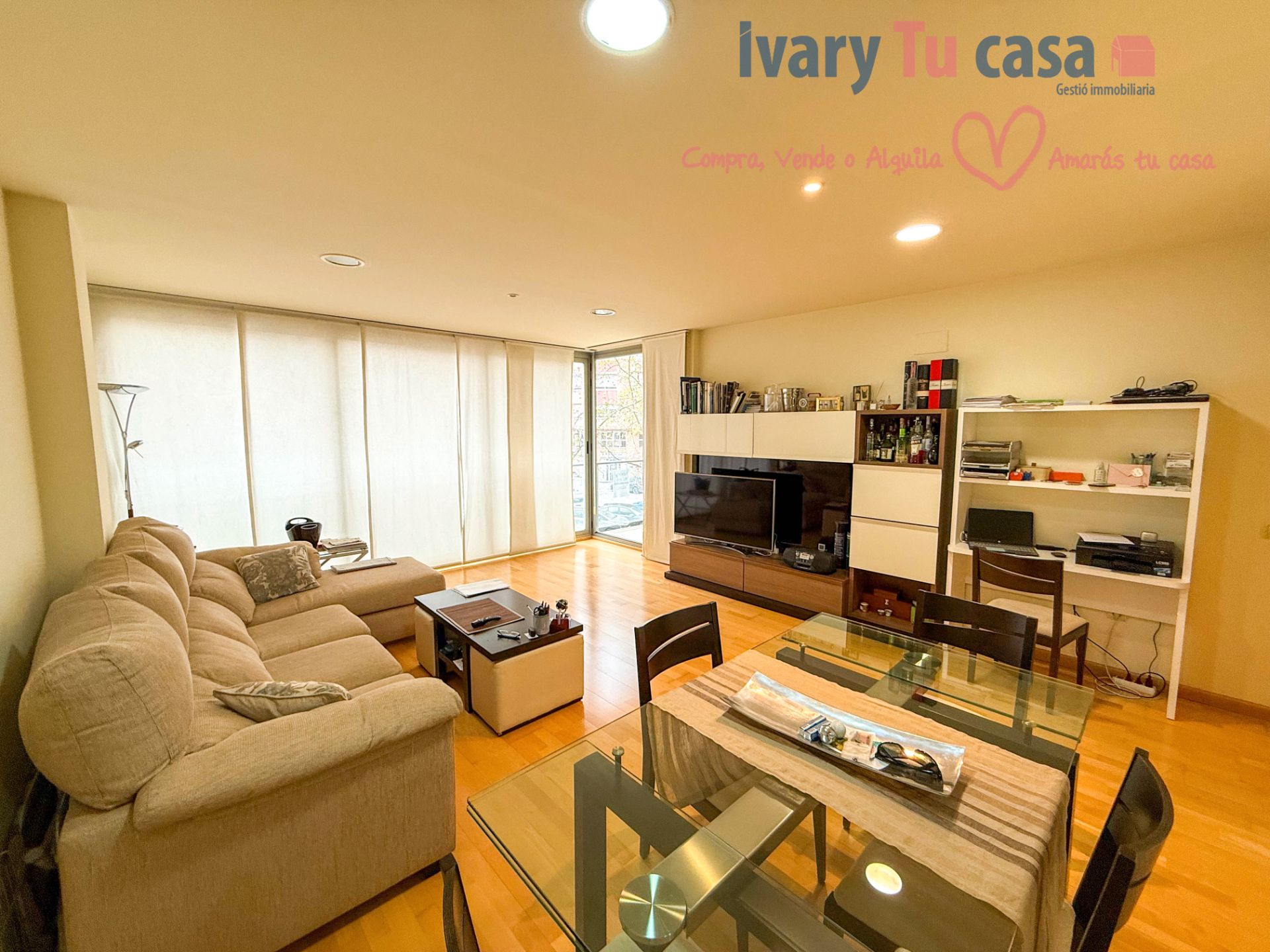 Living room of Flat for sale in Castellón de la Plana / Castelló de la Plana  with Air Conditioner, Heating and Parquet flooring