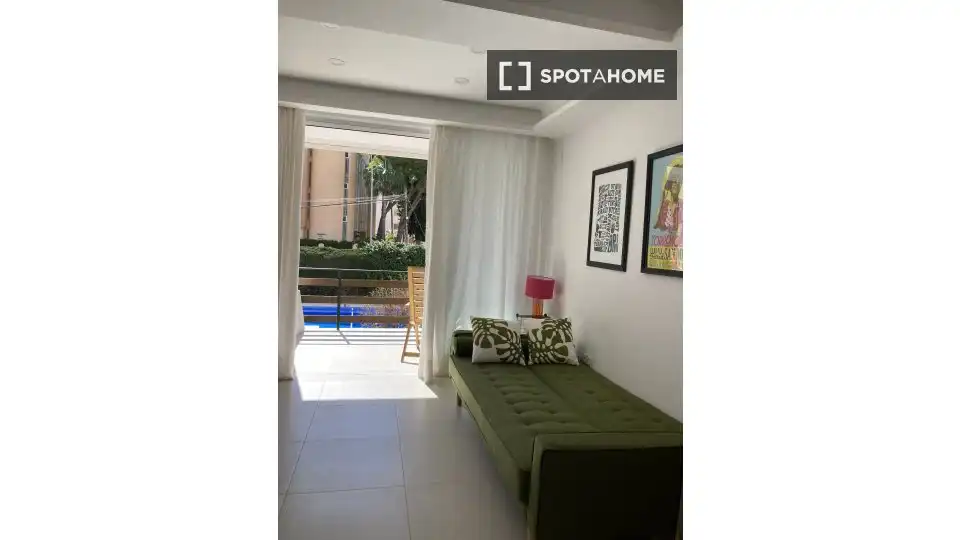 Habitación en La Carihuela - Los Nidos