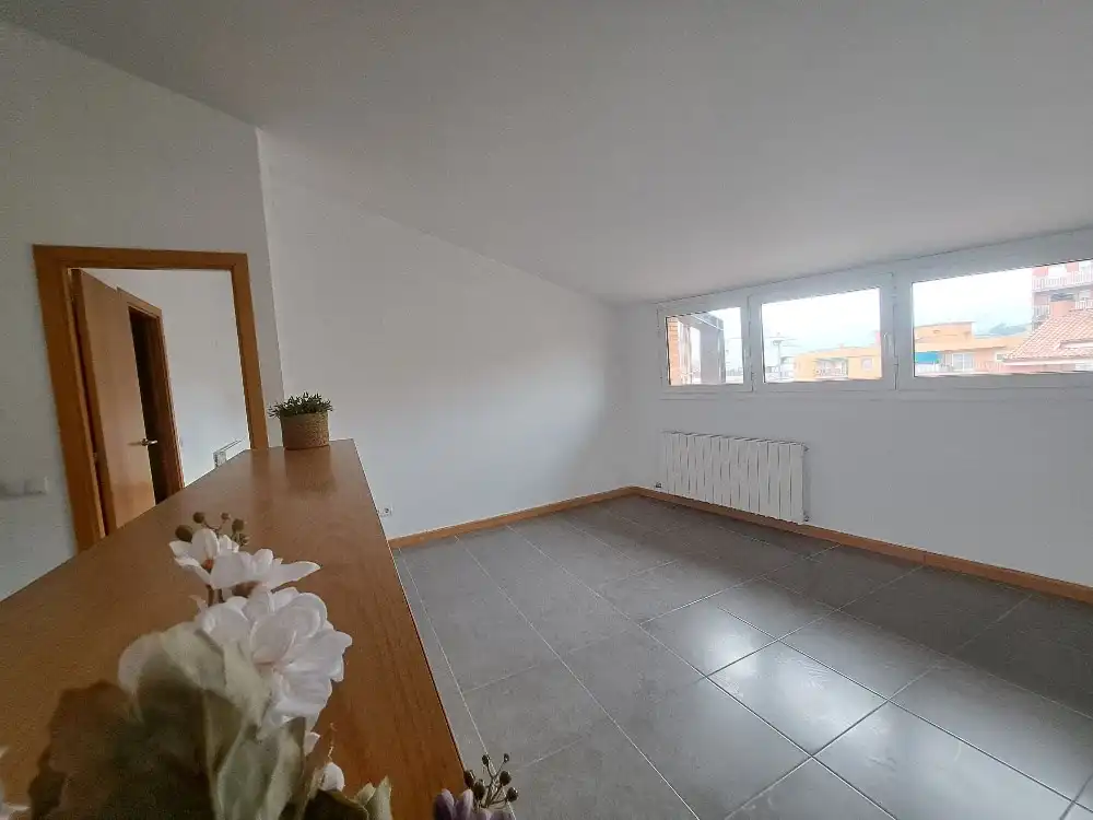 Dormitori de Dúplex en venda en Rubí amb Calefacció, Terrassa i Traster