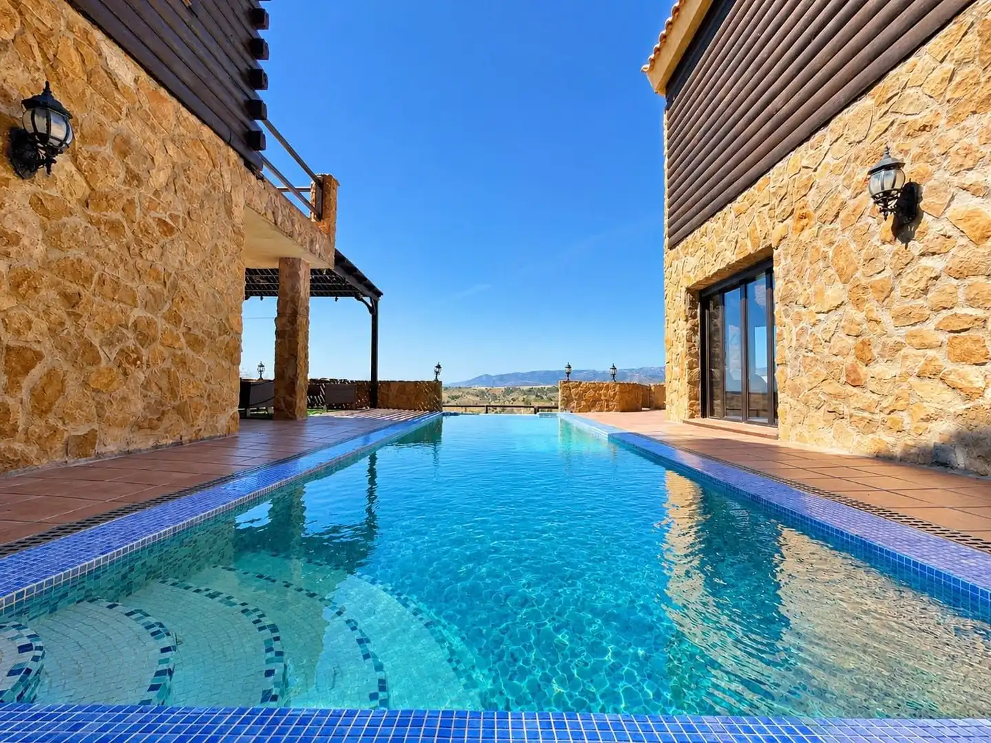 House with terrace for sale in Carretera Cortijo Sartenes  Poligono