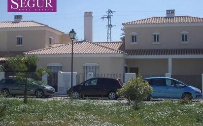 Exterior view of Single-family semi-detached for sale in Medina-Sidonia  with Private garden