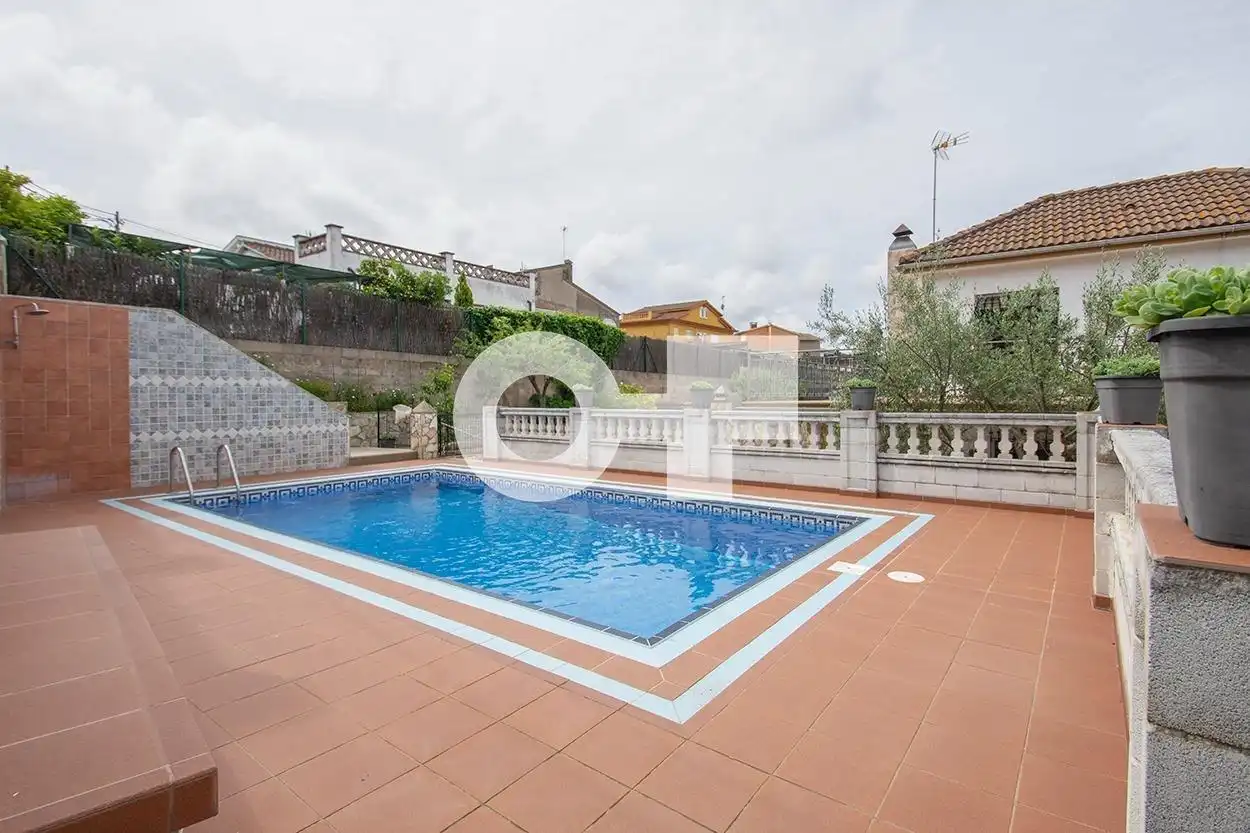 Piscina de Casa o xalet en venda en Tordera amb Calefacció, Terrassa i Piscina