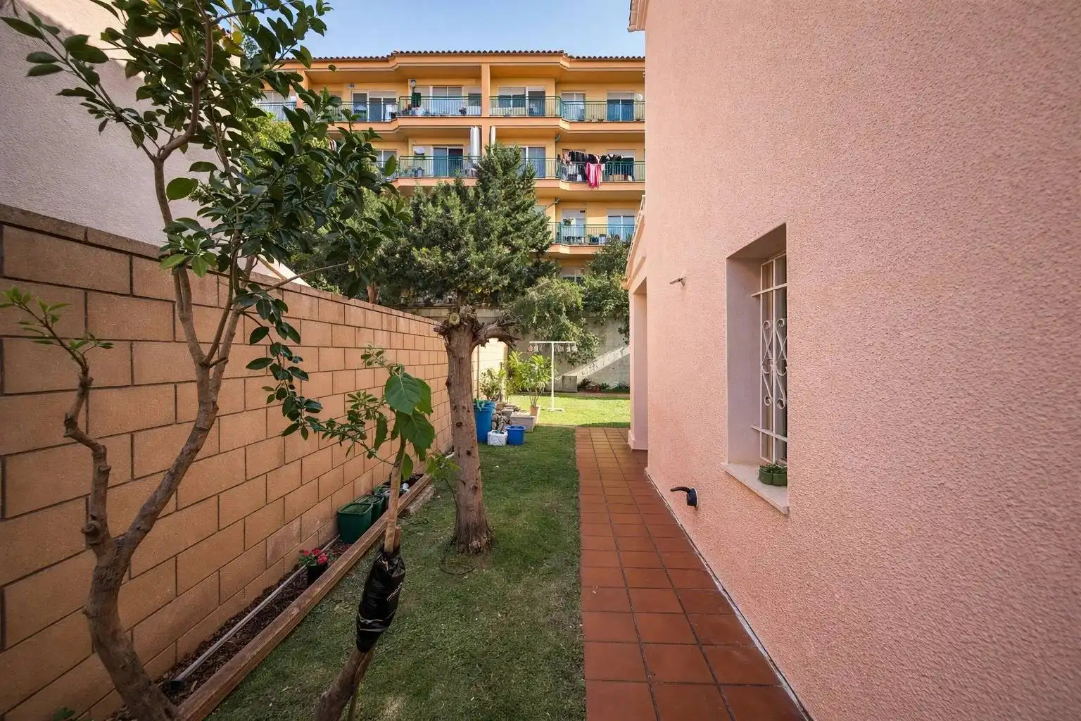 Jardí de Casa o xalet en venda en L'Escala amb Aire condicionat, Calefacció i Terrassa