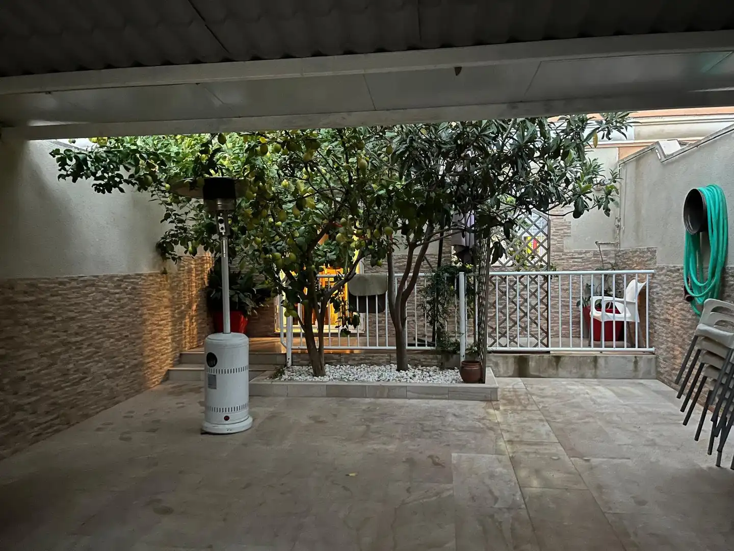 Terrassa de Casa adosada en venda en Almansa amb Calefacció, Jardí privat i Terrassa