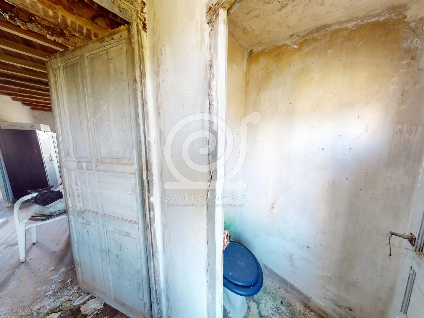 Bathroom of Detached homes for sale in Oleiros  with Private garden and Furnished