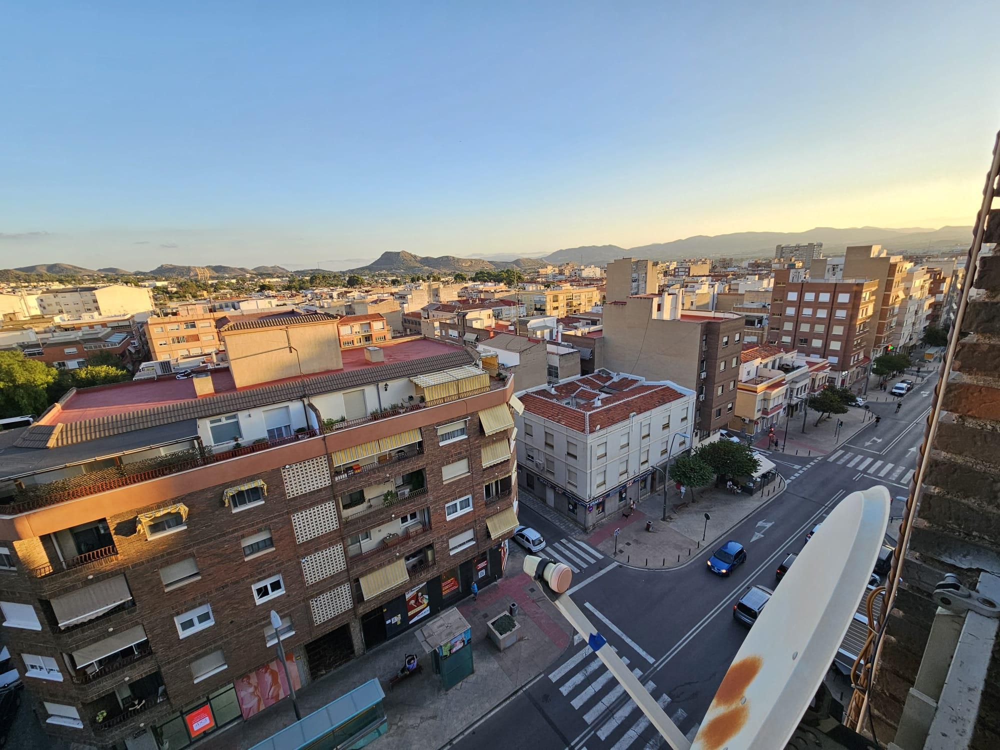 Vista exterior de Apartament en venda en Elda amb Aire condicionat, Calefacció i Balcó